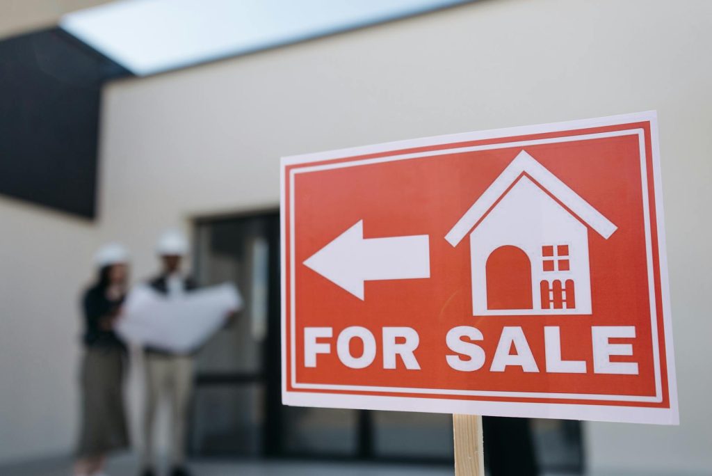 House for sale sign - what percentage of house sales fall through